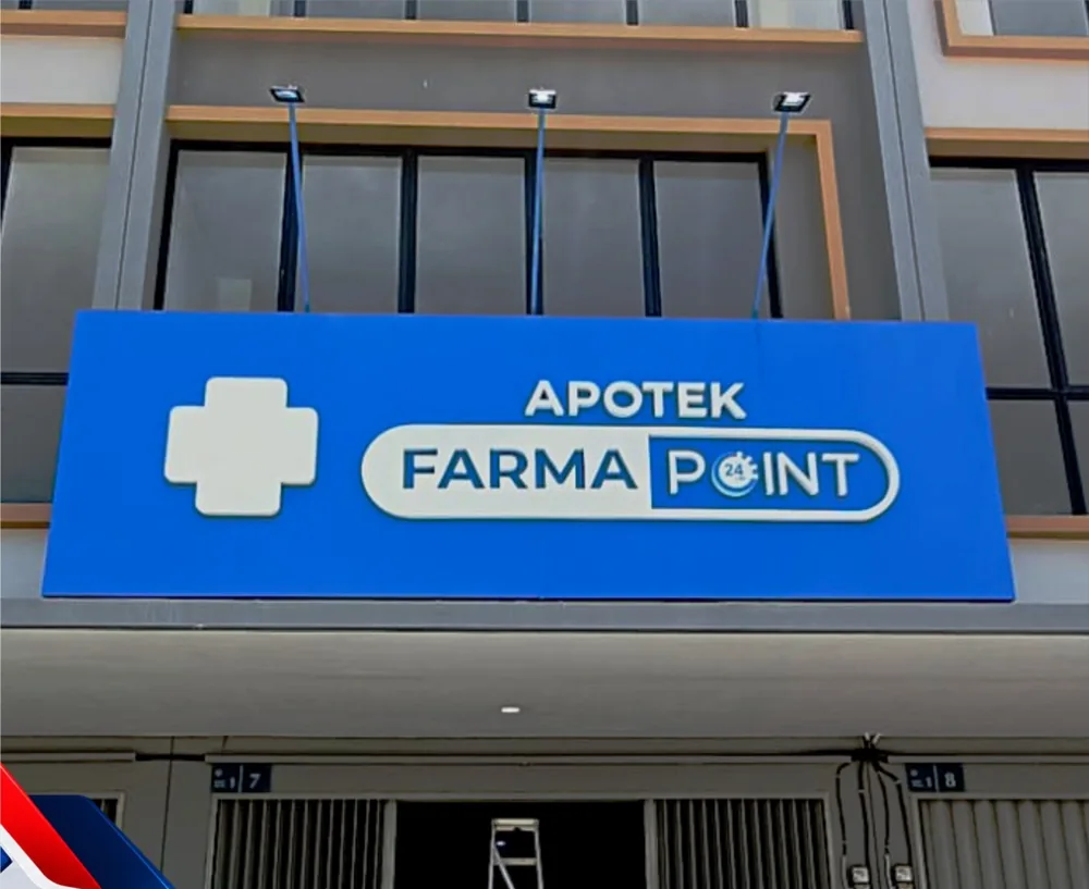 Papan nama Apotek Farma Point
